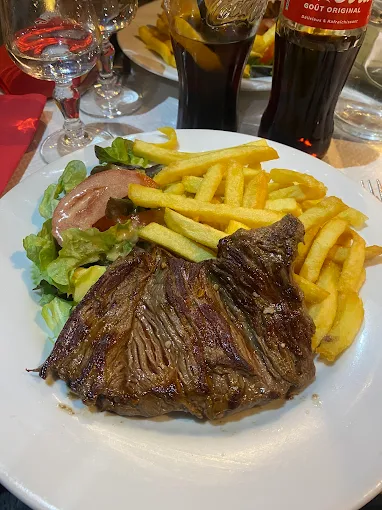 Onglet de bœuf, frites et salade